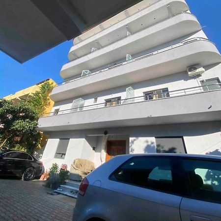 Ajsi Apartments Durrës Esterno foto