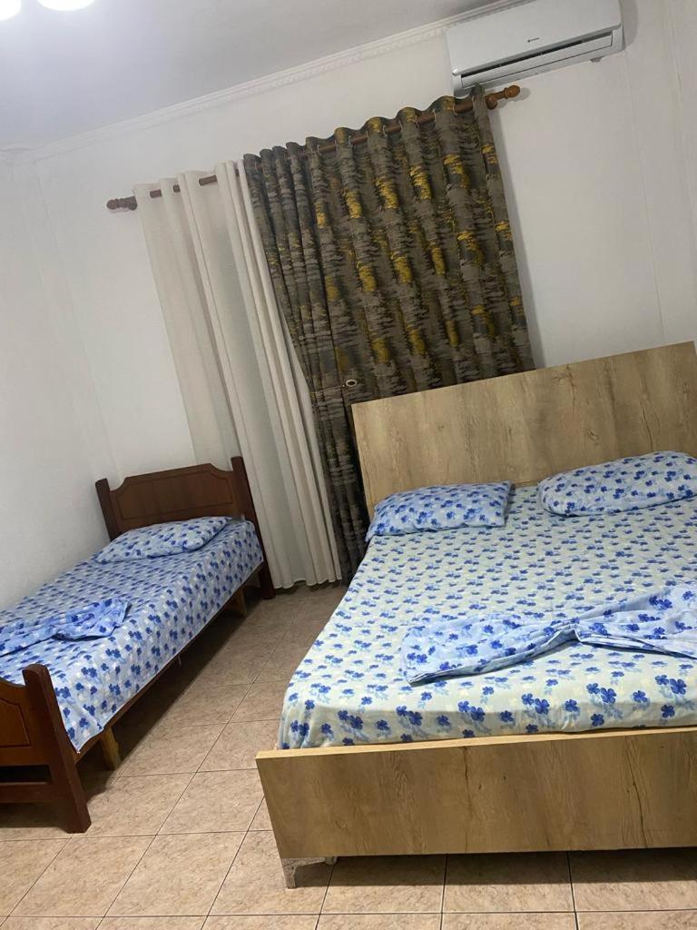 Ajsi Apartments Durrës Esterno foto